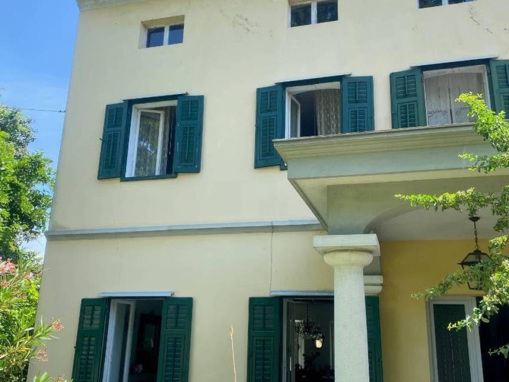 Villa a Gorizia in Via Antonio Tabai, 38 - Foto 4