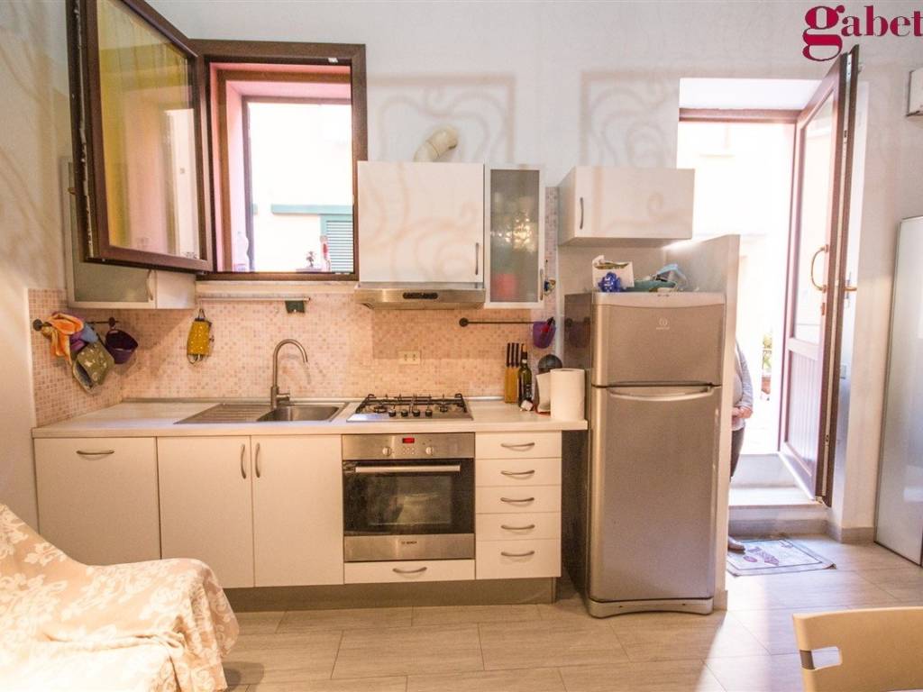Appartamento a Monte argentario in Via Camillo Benso di Cavour, 21 - Foto 4