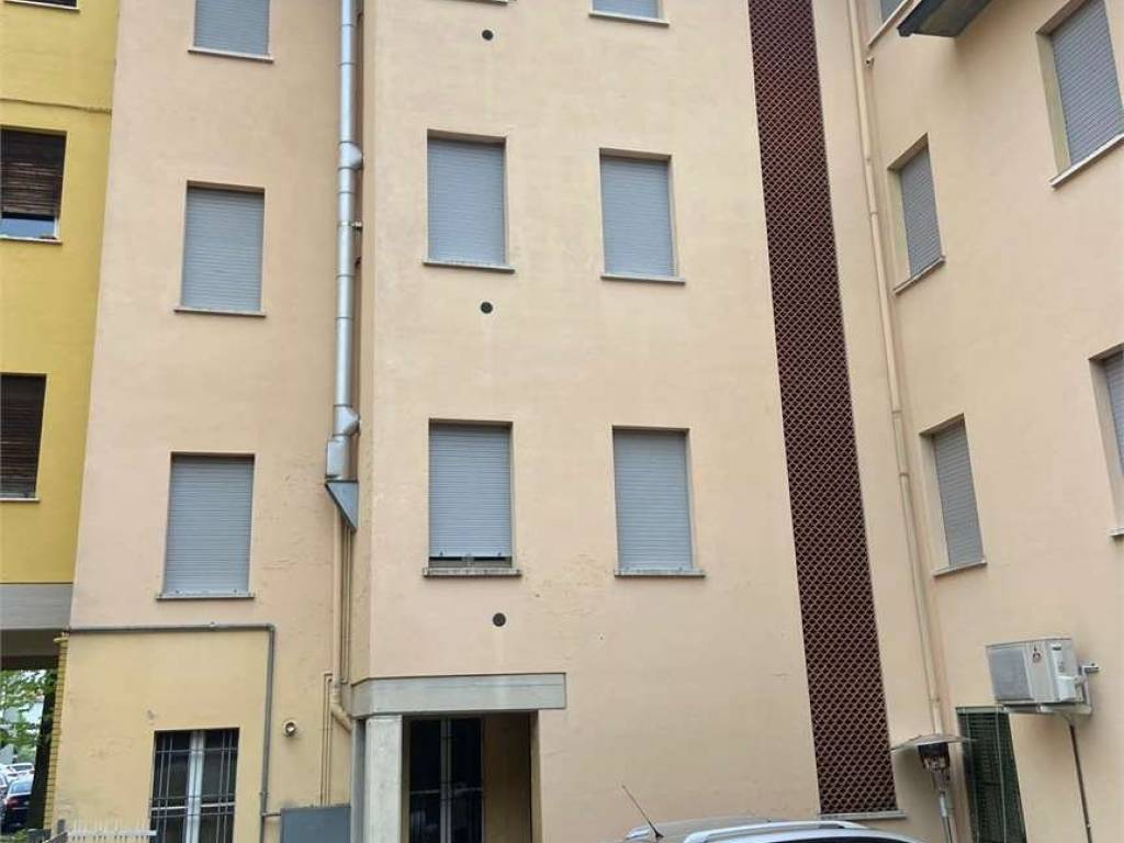 Palazzo / stabile a San polo d'enza in Piazza Matteotti 1 - Foto 2
