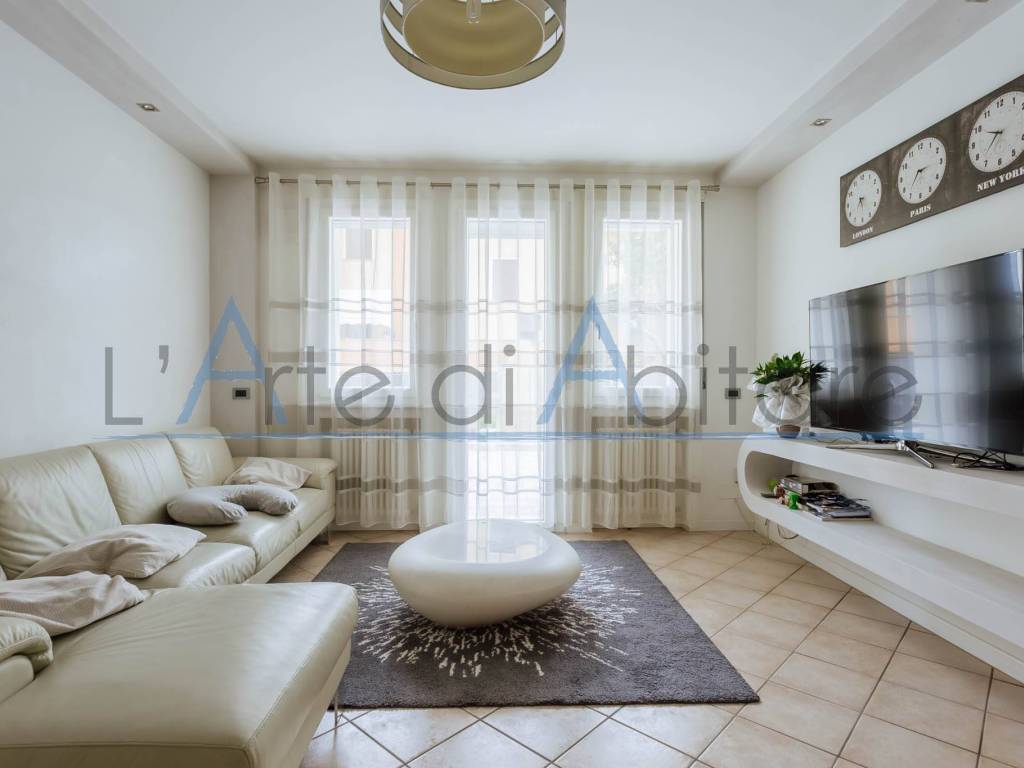 Villa a Due carrare in Via Alessandro Volta, 36 - Foto 2