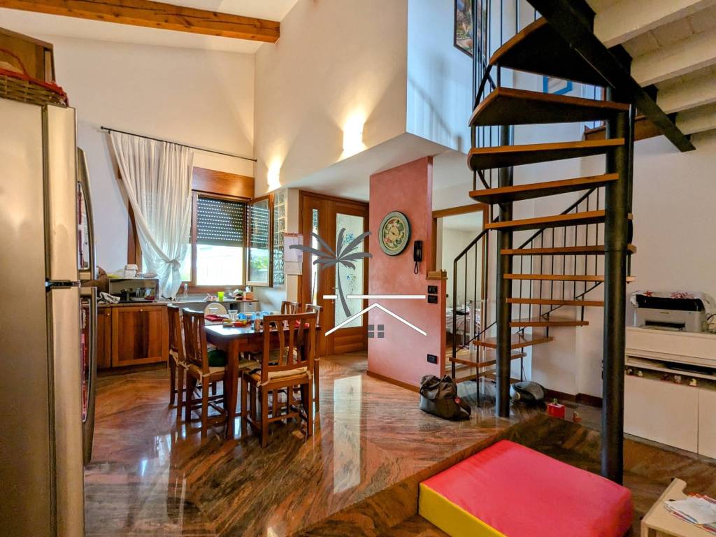 Villa a Vicenza in Via Luciano Gaia, 25 - Foto 4