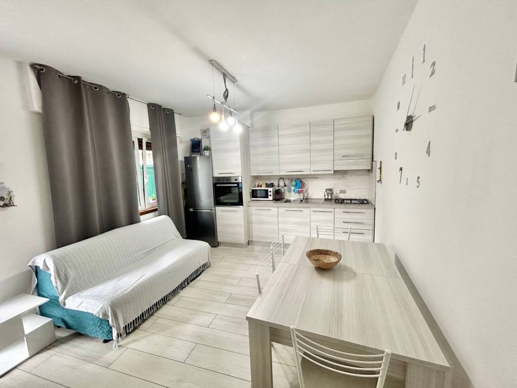 Appartamento a Albissola marina in Via Simone Martini - Foto 3