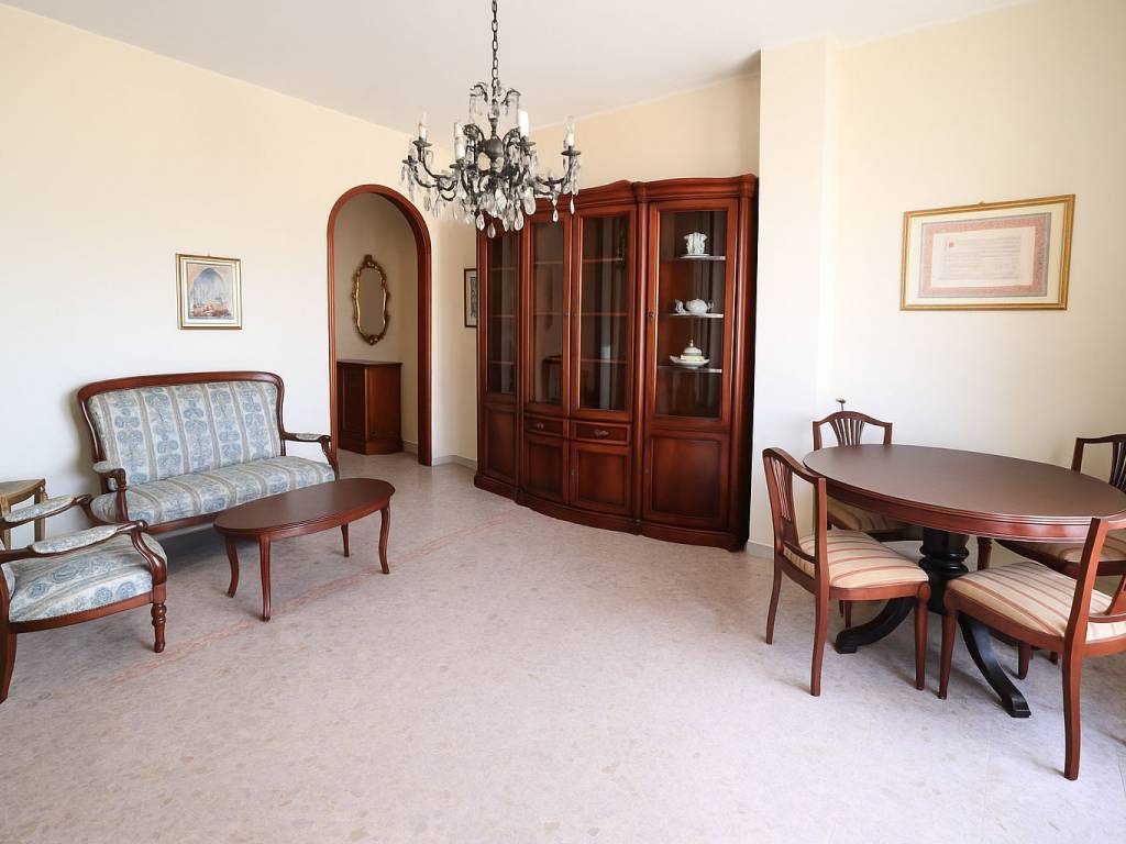 Attico / mansarda a Bari in Via Dante Alighieri, 353 - Foto 2