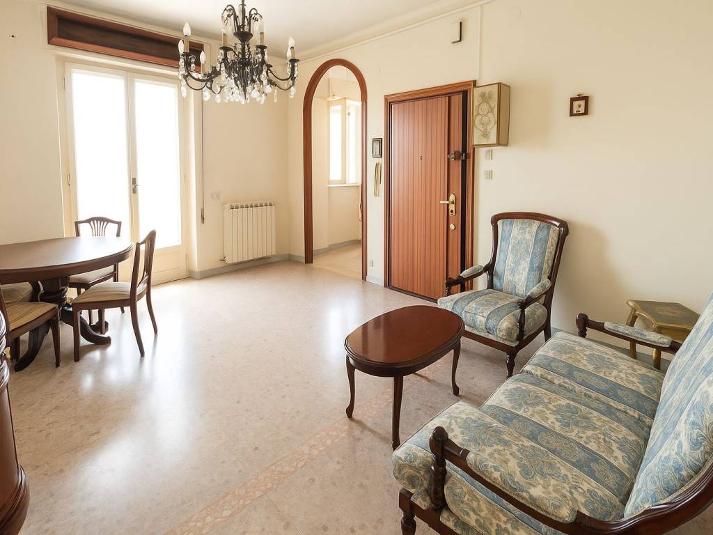 Attico / mansarda a Bari in Via Dante Alighieri, 353 - Foto 3