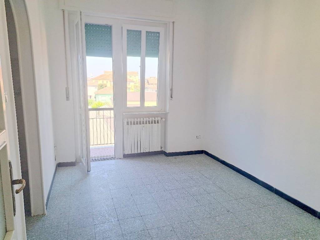 Appartamento a Santhià in Piazza Giovanni XXIII - Foto 3