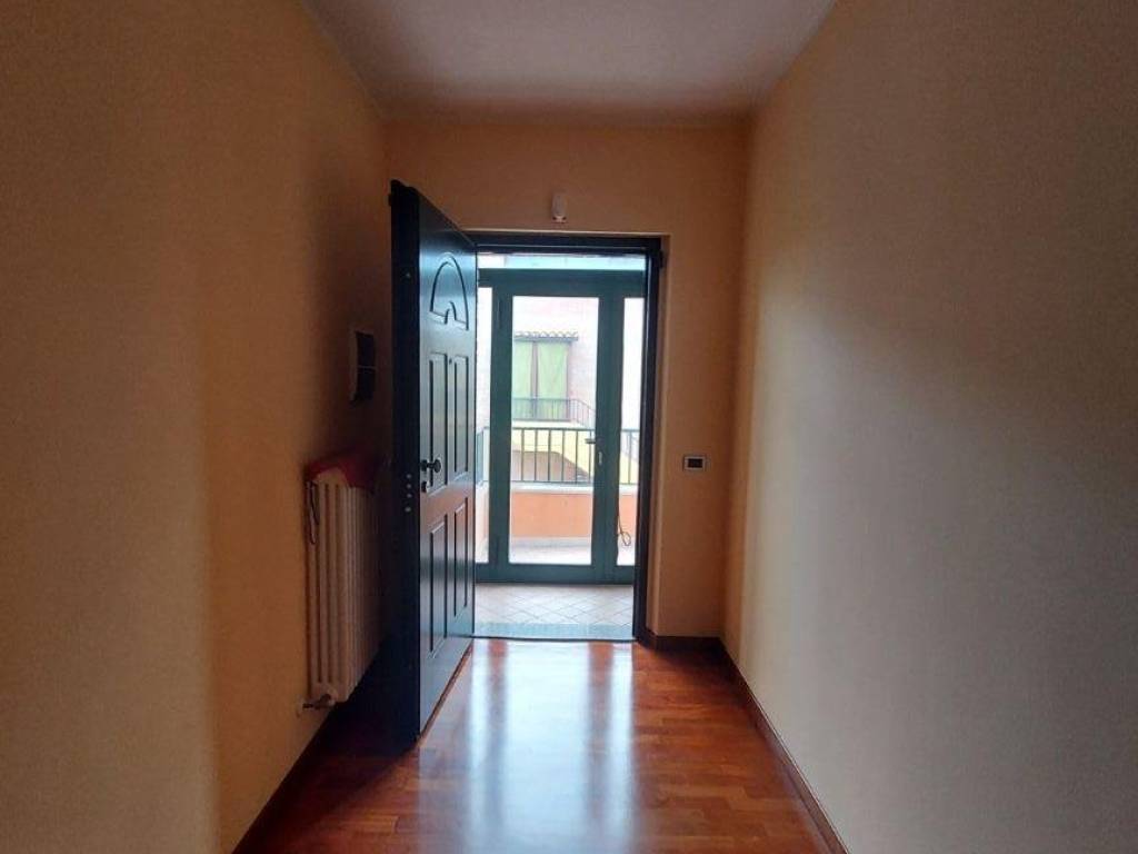 Villa a Pesaro in Strada Lago di Nemi - Foto 5