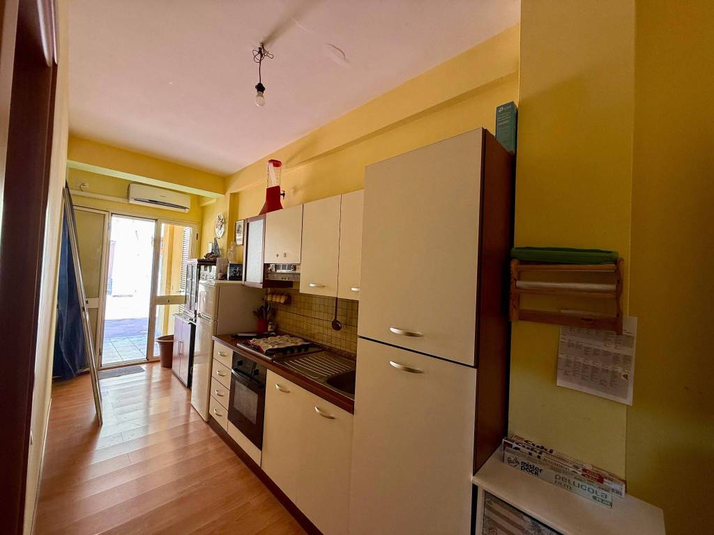 Appartamento a Lamezia terme in Via Ginepri, 2 - Foto 5