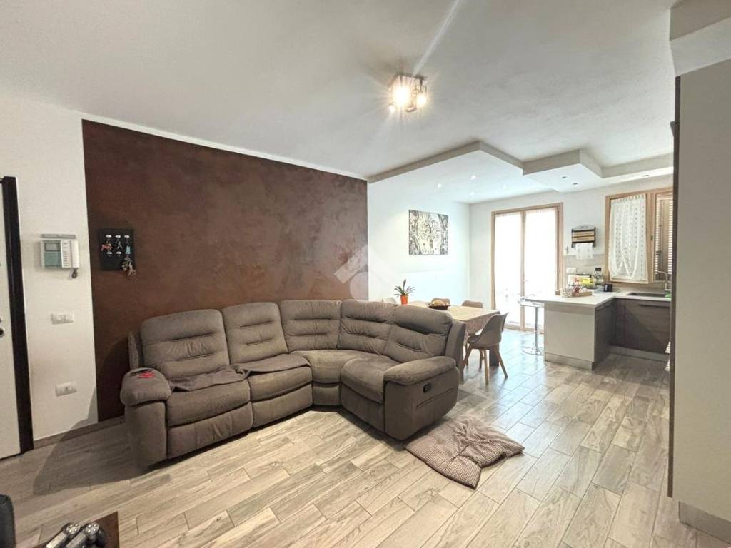 Appartamento a Montemurlo in Via 2 Giugno, 34 - Foto 2
