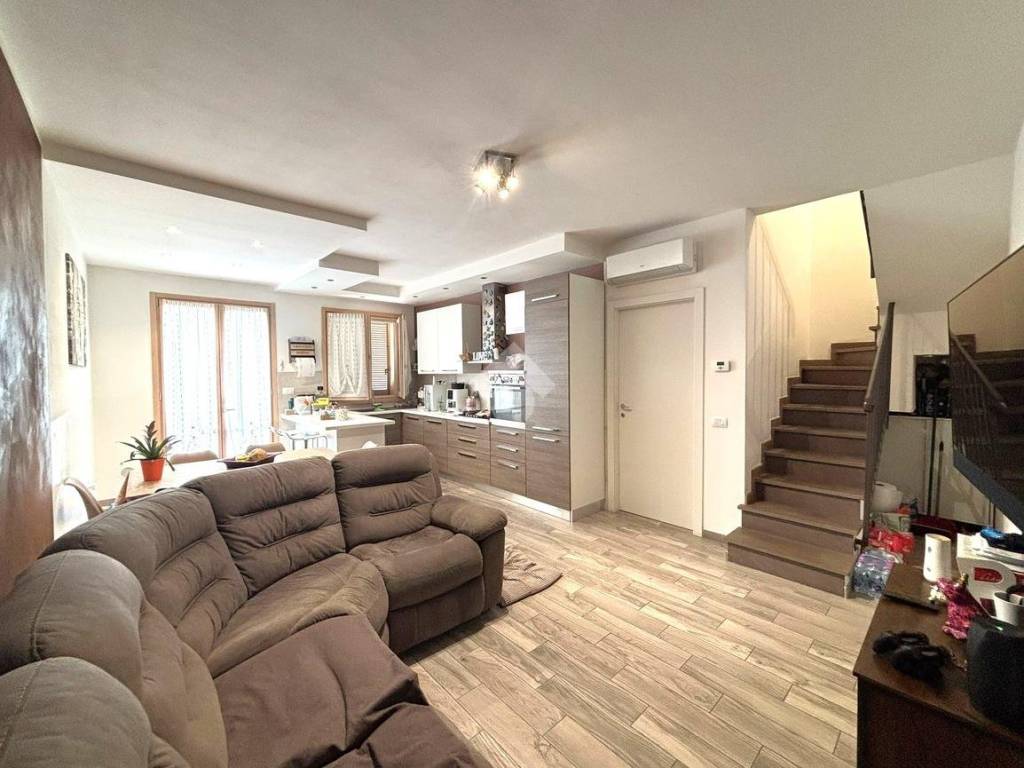 Appartamento a Montemurlo in Via 2 Giugno, 34 - Foto 3