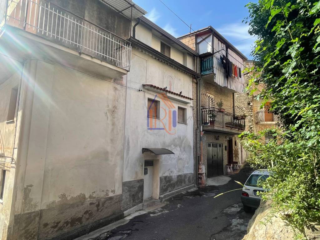Casa indipendente a Lamezia terme in Via Istria, 34 - Foto 2