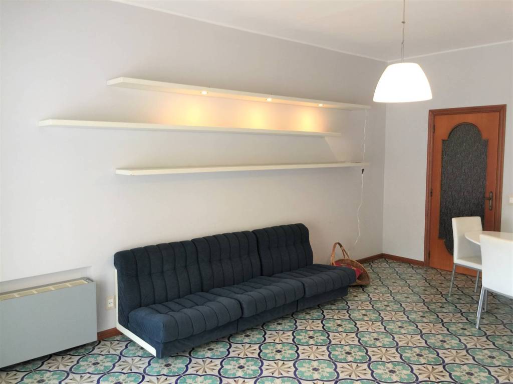 Casa indipendente a Montepaone in Via Piero Gobetti, 26 - Foto 4