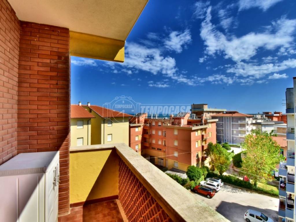 Appartamento a Porto recanati in Viale Cristoforo Colombo 49 - Foto 3