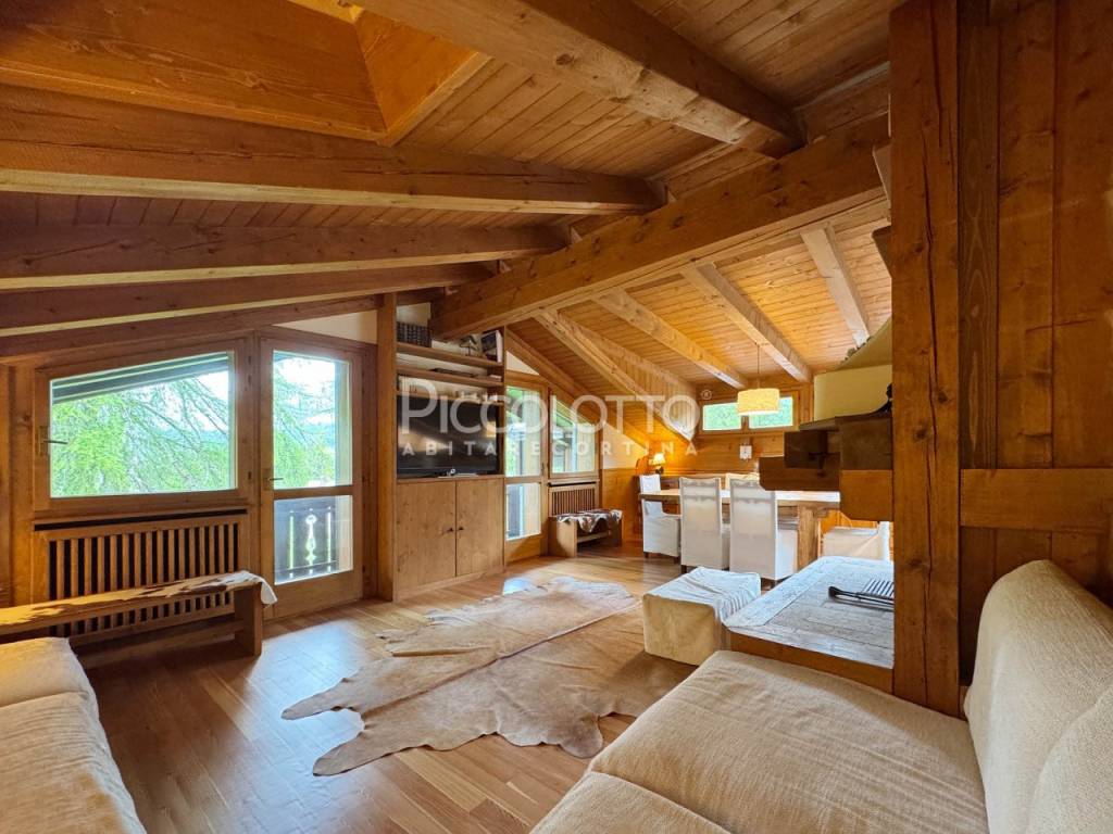 Attico / mansarda a Cortina d'ampezzo in Pocol - Foto 2