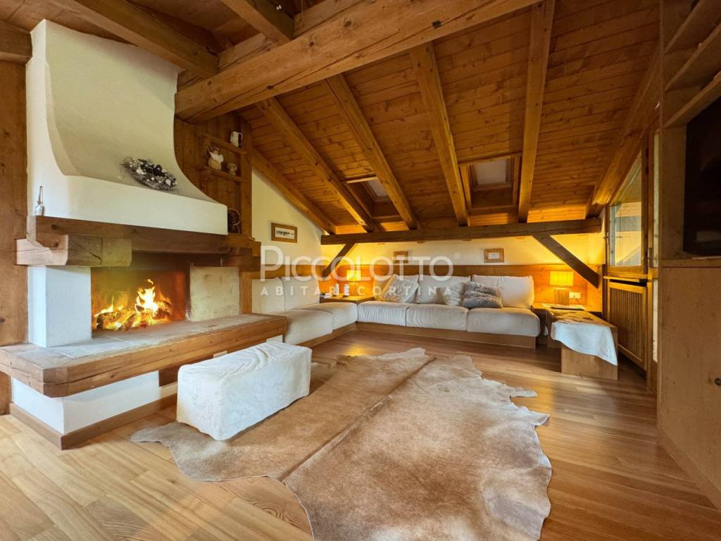 Attico / mansarda a Cortina d'ampezzo in Pocol - Foto 3