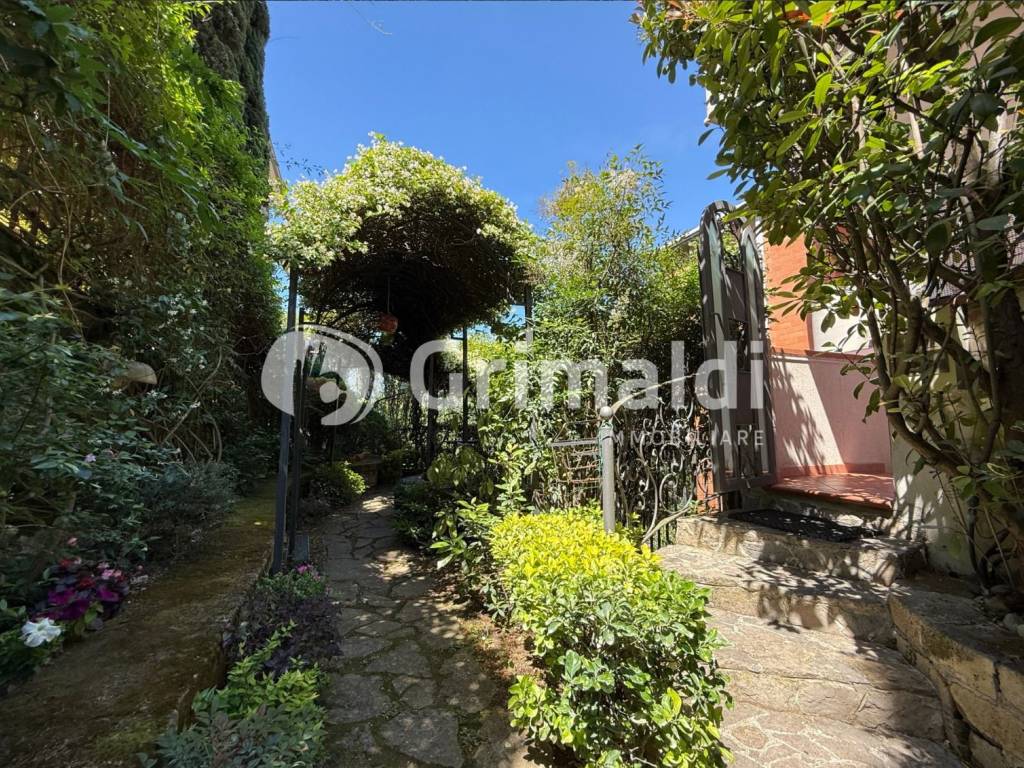 Appartamento a Salerno in Via Panoramica - Foto 2