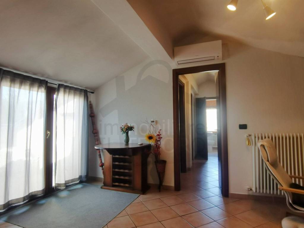 Attico / mansarda a San leo in Via Niccolò Paganini - Foto 3