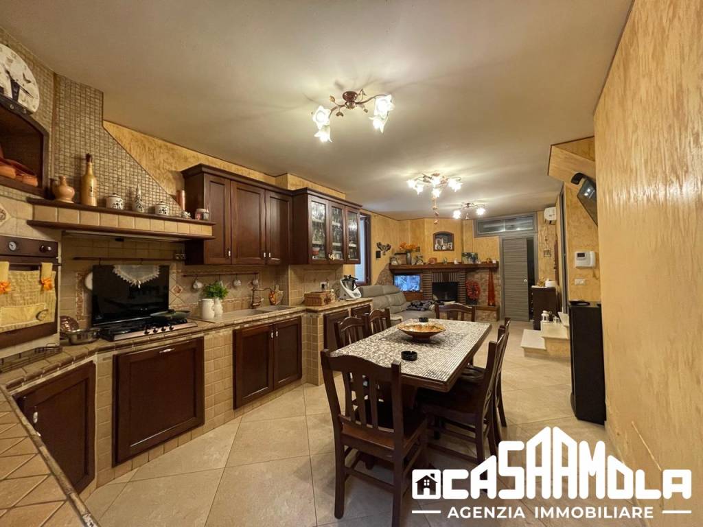 Casa indipendente a Mola di bari in Via Giuseppe Mazzini, 63 - Foto 4