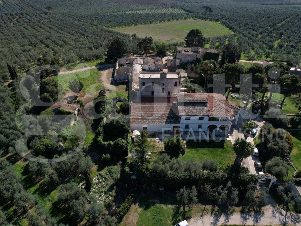 Villa a Andria in CONTRADA TORRE DI BOCCA, SNC - Foto 4