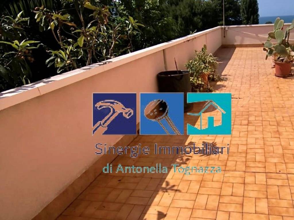 Appartamento a Falconara marittima in Via Campania - Foto 5