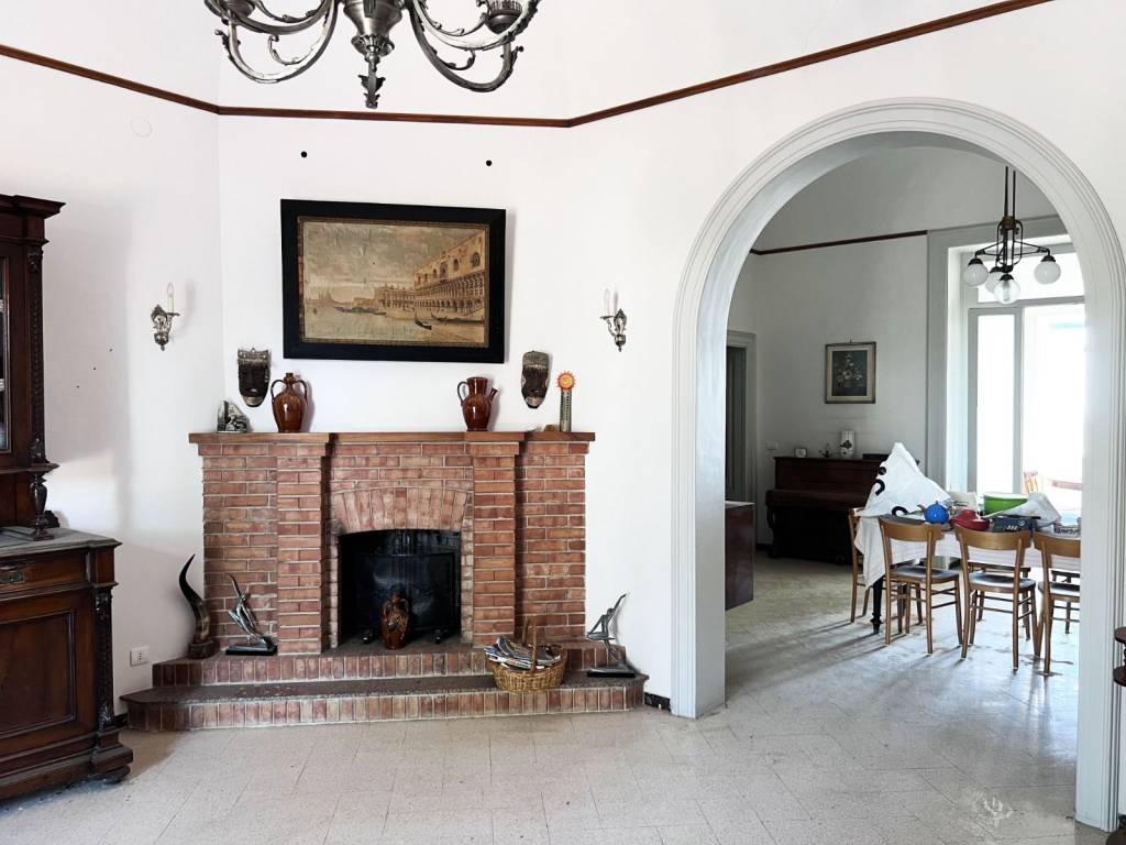 Villa a Trani in Via Capirro I - Foto 3