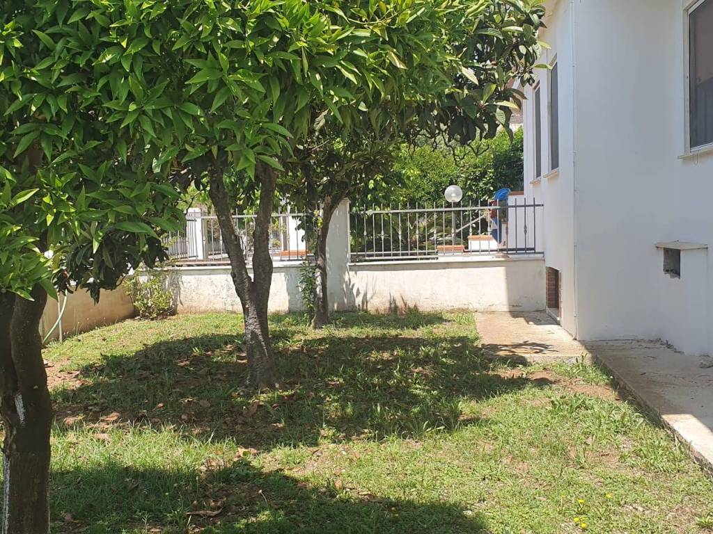Villa a Sabaudia in Via Grecia - Foto 2