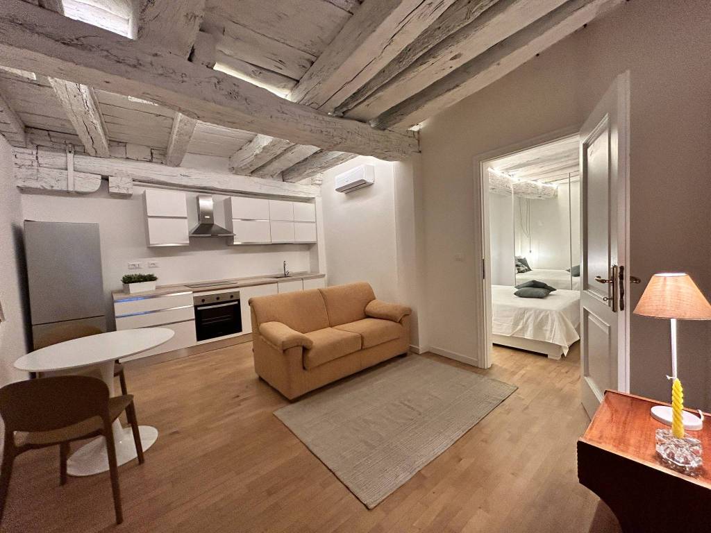 Appartamento a Parma in Strada Luigi Carlo Farini, 18 - Foto 2