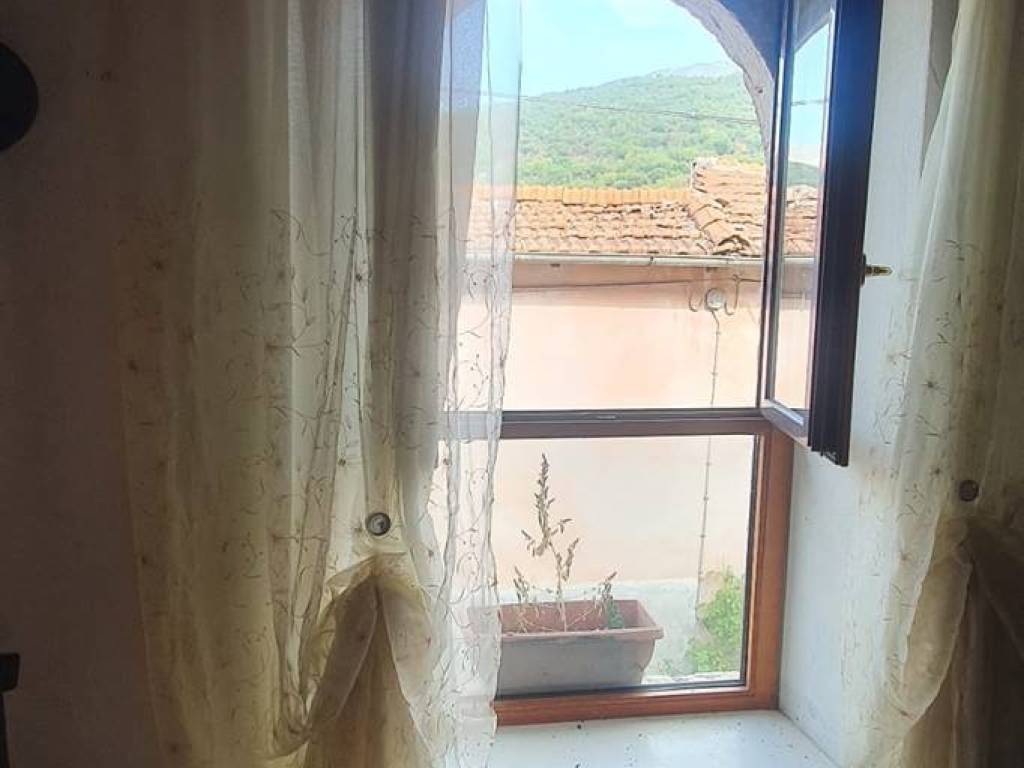 Casa indipendente a Borgorose in via Equicola, 60 - Foto 4