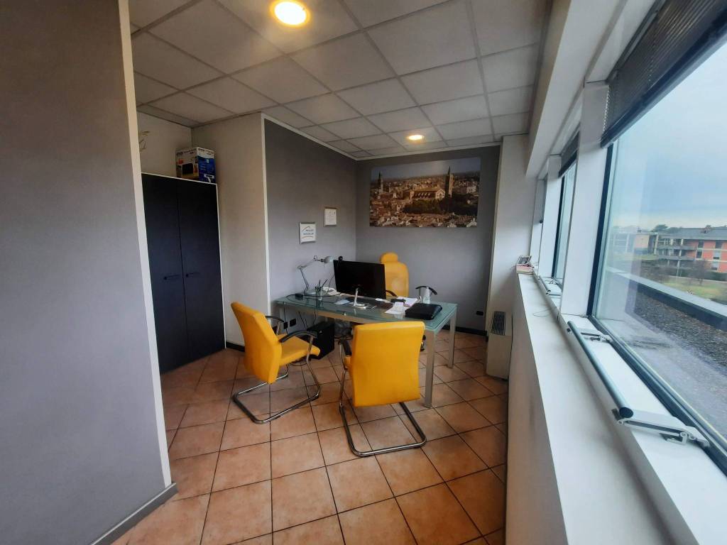 Palazzo / stabile a Parma in Via Sandro Pertini - Foto 4