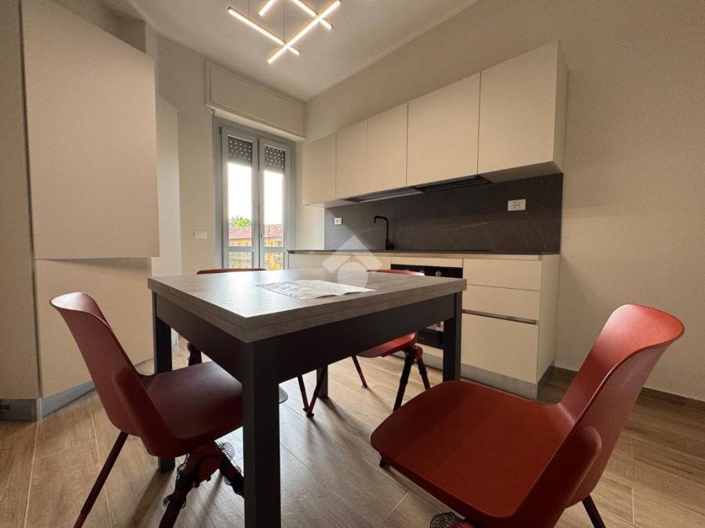 Appartamento a Alessandria in Via Giuseppe Borsalino, 9 - Foto 2