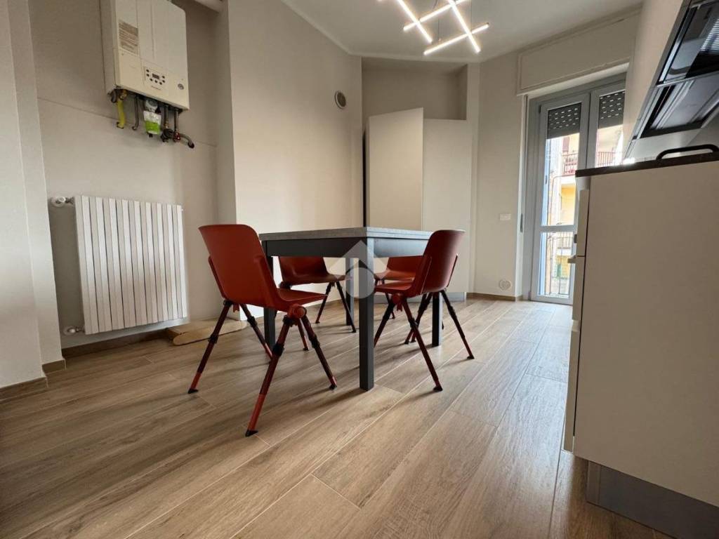 Appartamento a Alessandria in Via Giuseppe Borsalino, 9 - Foto 4