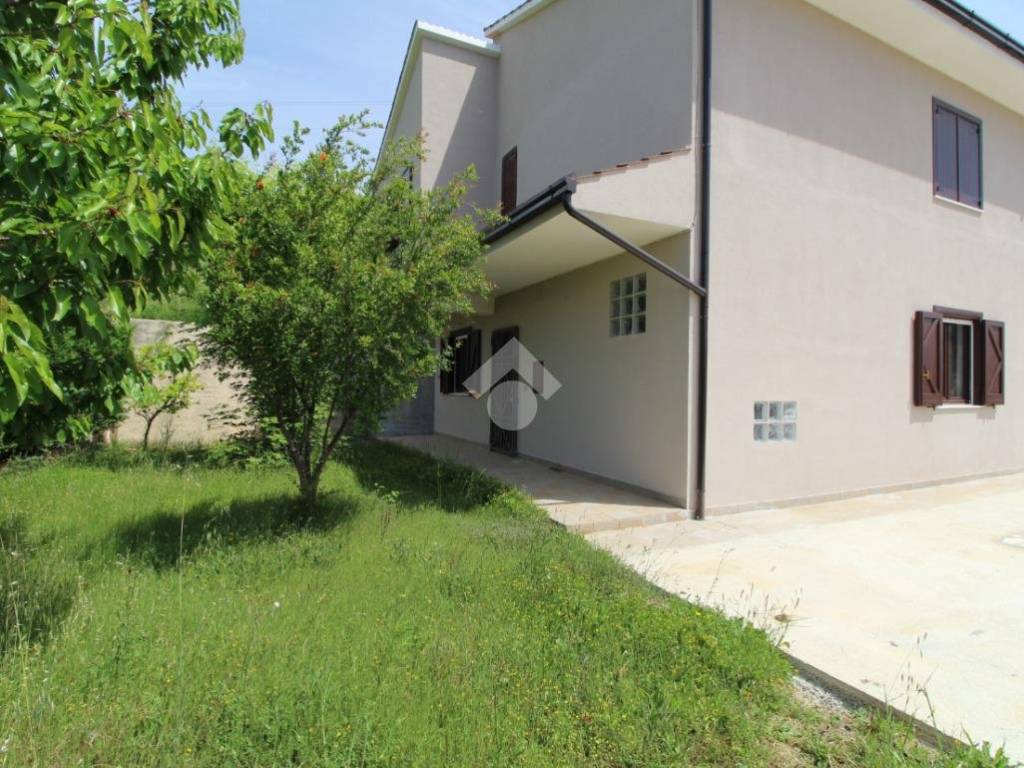 Villa a Montalto uffugo in Via S. Raffaele, 67 - Foto 3