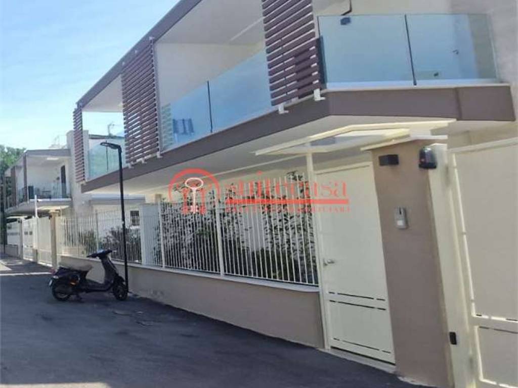 Villa a Trani in via Annibale Maria di Francia - Foto 3