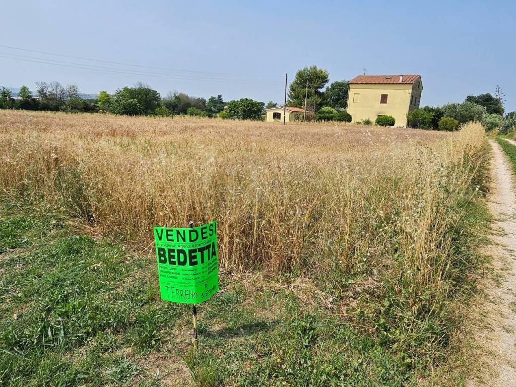 Terreno a Civitanova marche in Via Gastone Corti - Foto 3