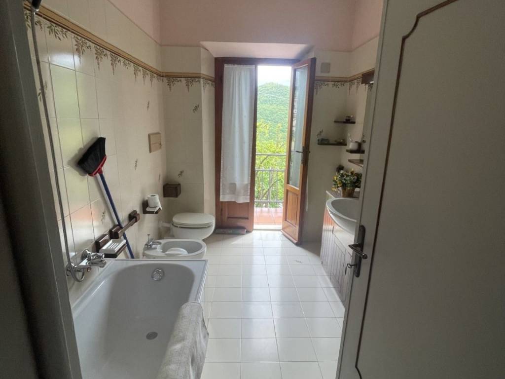 Appartamento a Pistoia in Via Ugo Foscolo - Foto 3