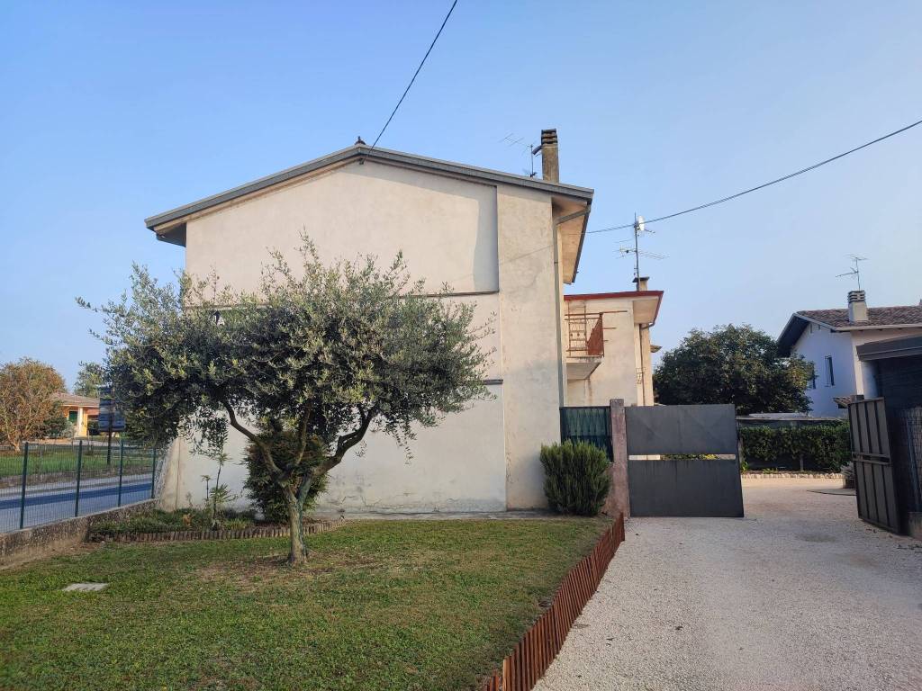Villa a Sesto al reghena in Via Marignana Centro, 20 - Foto 3