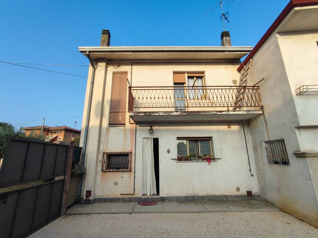 Villa a Sesto al reghena in Via Marignana Centro, 20 - Foto 5