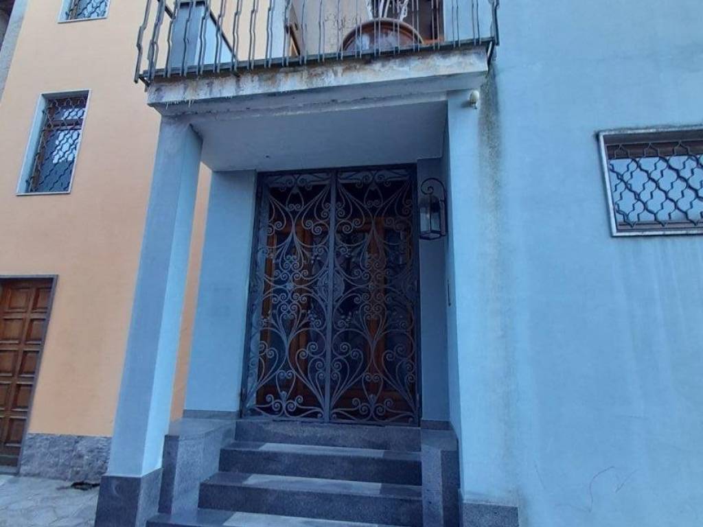 Casa indipendente a Borgosesia in Via delle Fontane, 147 - Foto 2