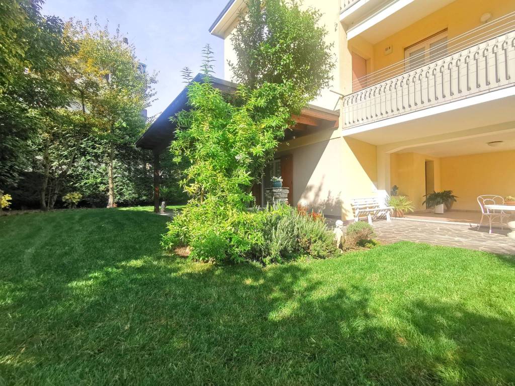 Villa a Vicenza in Via Col d'Echele, 9 - Foto 2