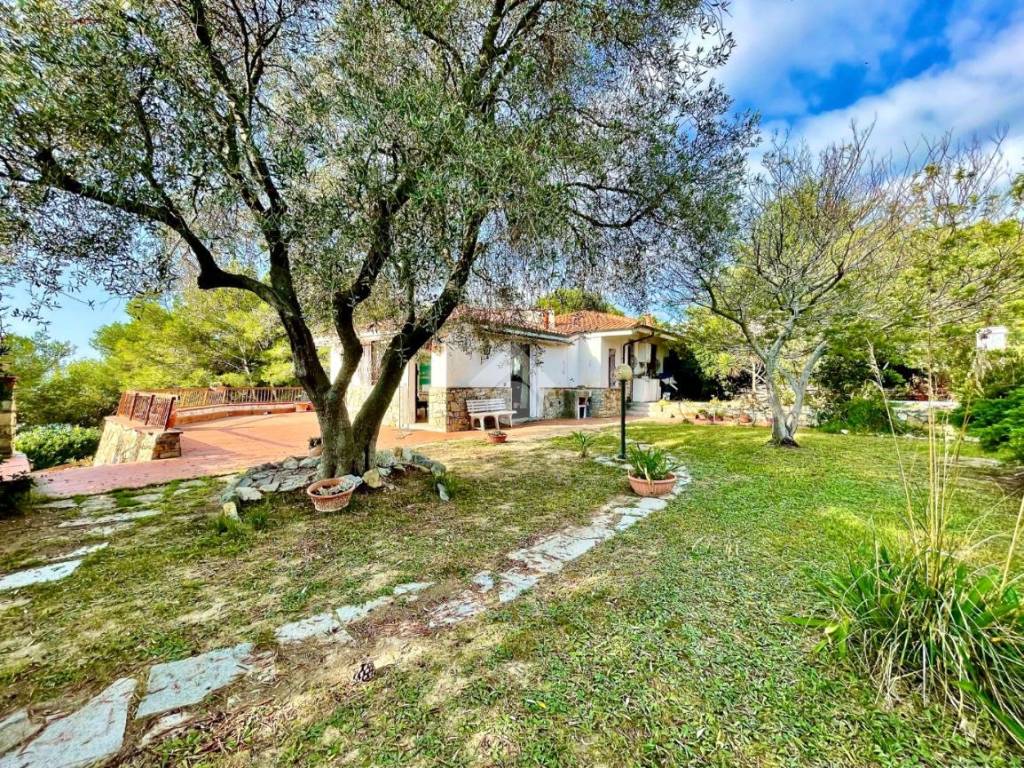 Villa a Andora in Strada Colla Micheri Semaforo, 6 - Foto 2