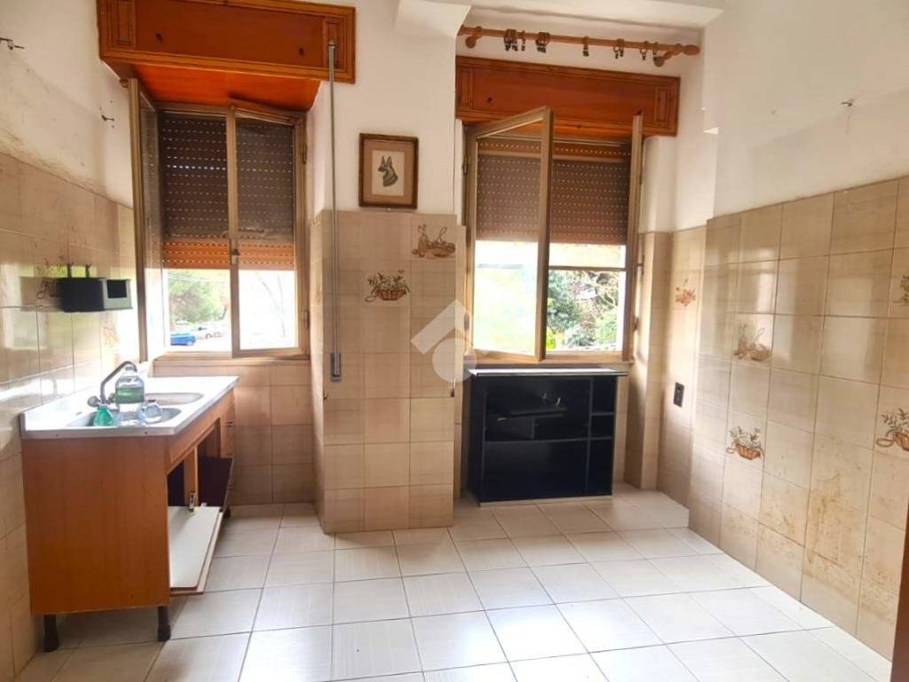 Appartamento a Carbonia in Via G. M. Angioi, 15 - Foto 2