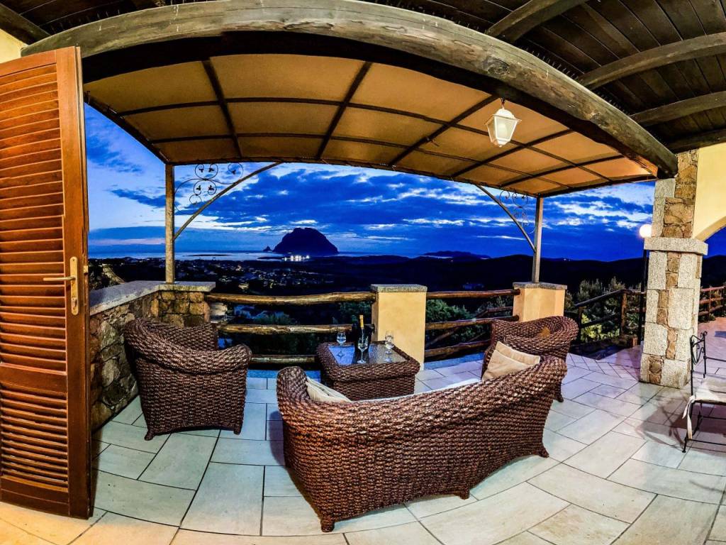 Villa a Loiri porto san paolo in Via Barbagia - Foto 3