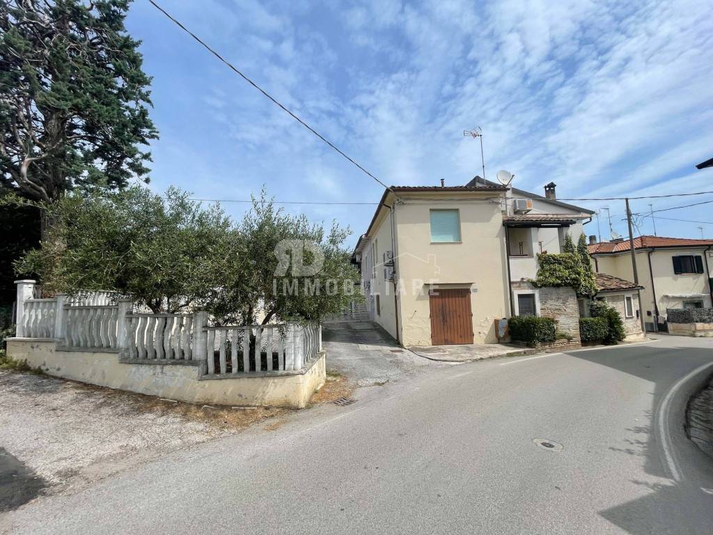 Casa indipendente a Misano adriatico in Via Ca' Rastelli - Foto 2