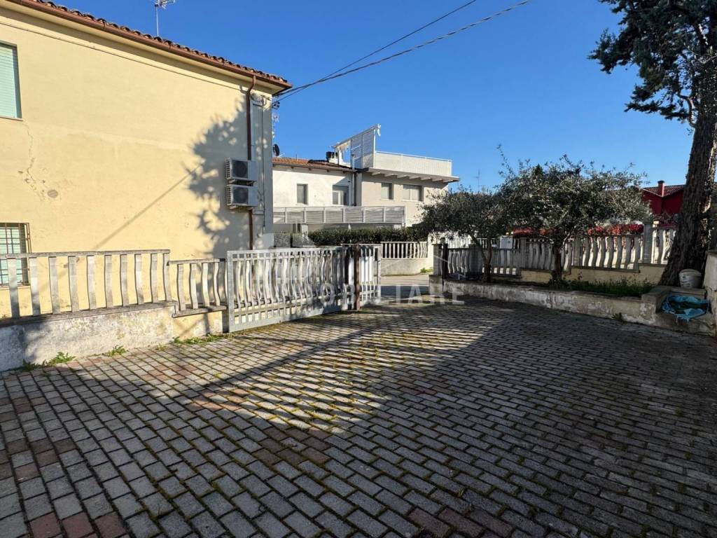 Casa indipendente a Misano adriatico in Via Ca' Rastelli - Foto 4