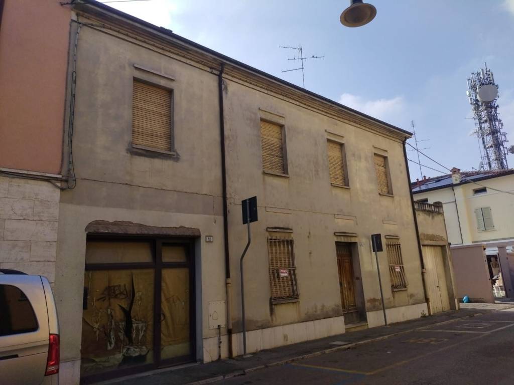 Casa indipendente a Lugo in Via Giuseppe Compagnoni, 14 - Foto 2