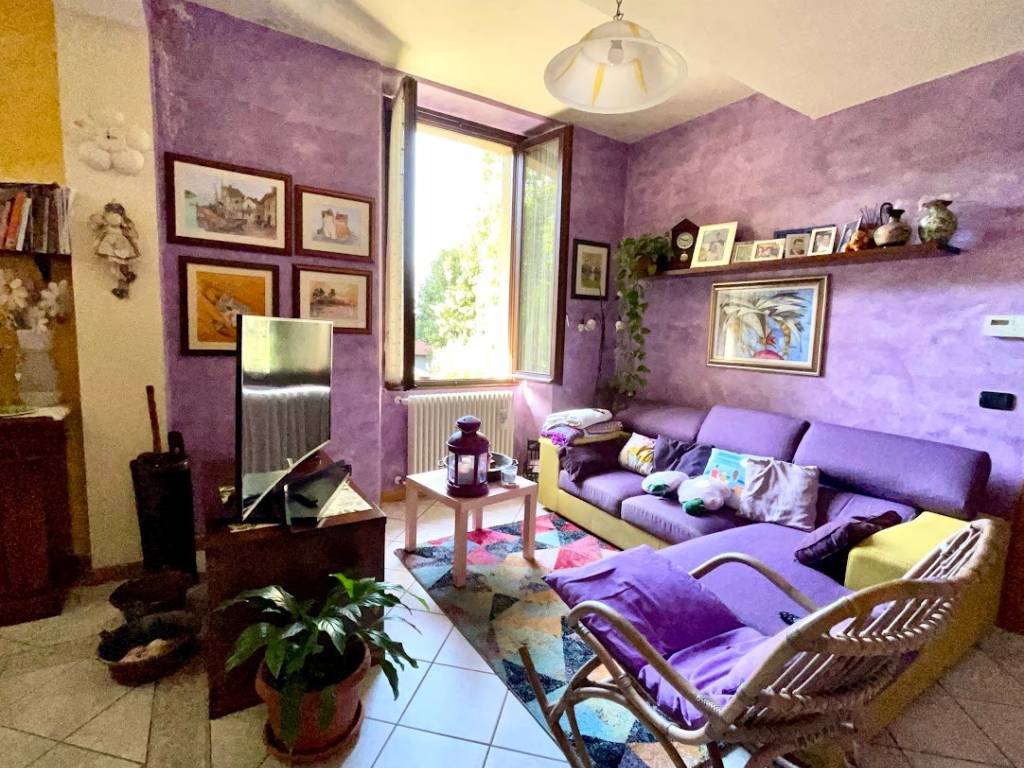 Appartamento a Bellano in Via Martiri della Libertà - Foto 2