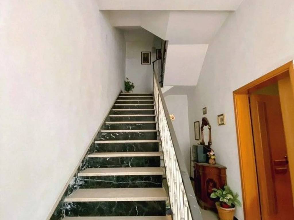 Villa a Rosolini in Via Gonzaga S.N.C. - Foto 3