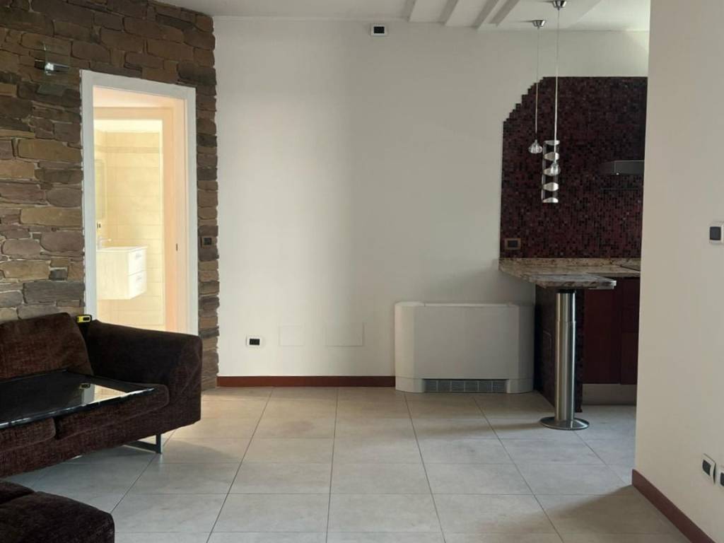 Appartamento a Como in Via Badone - Foto 3