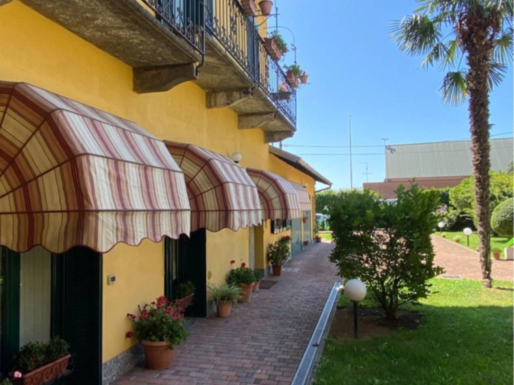 Rustico / casale a Busto arsizio in Via Taormina, 26 - Foto 4