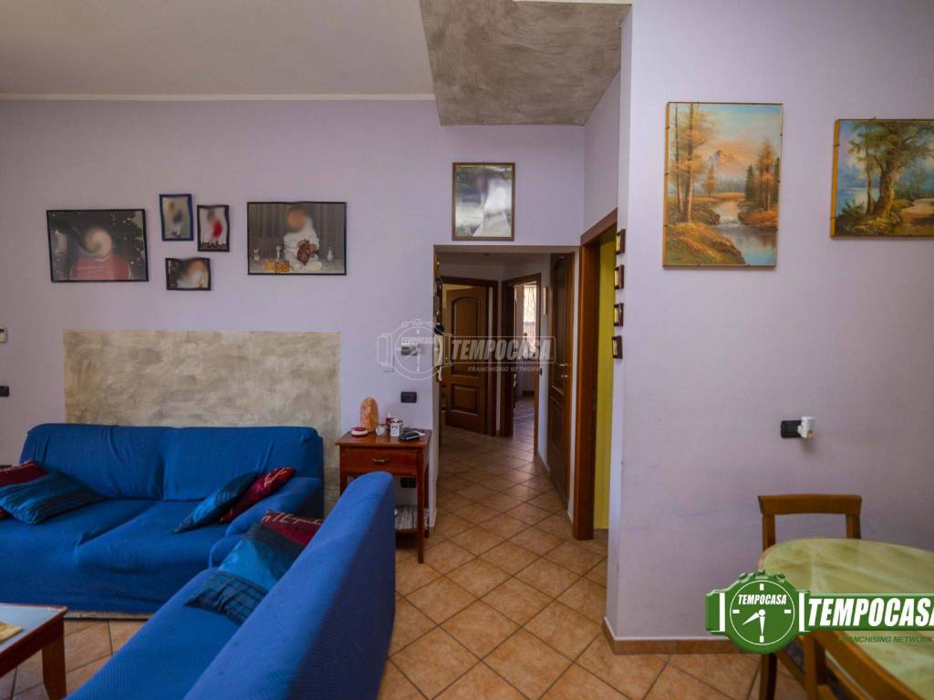 Villa a Castellanza in Via Alessandro Manzoni 14 - Foto 3