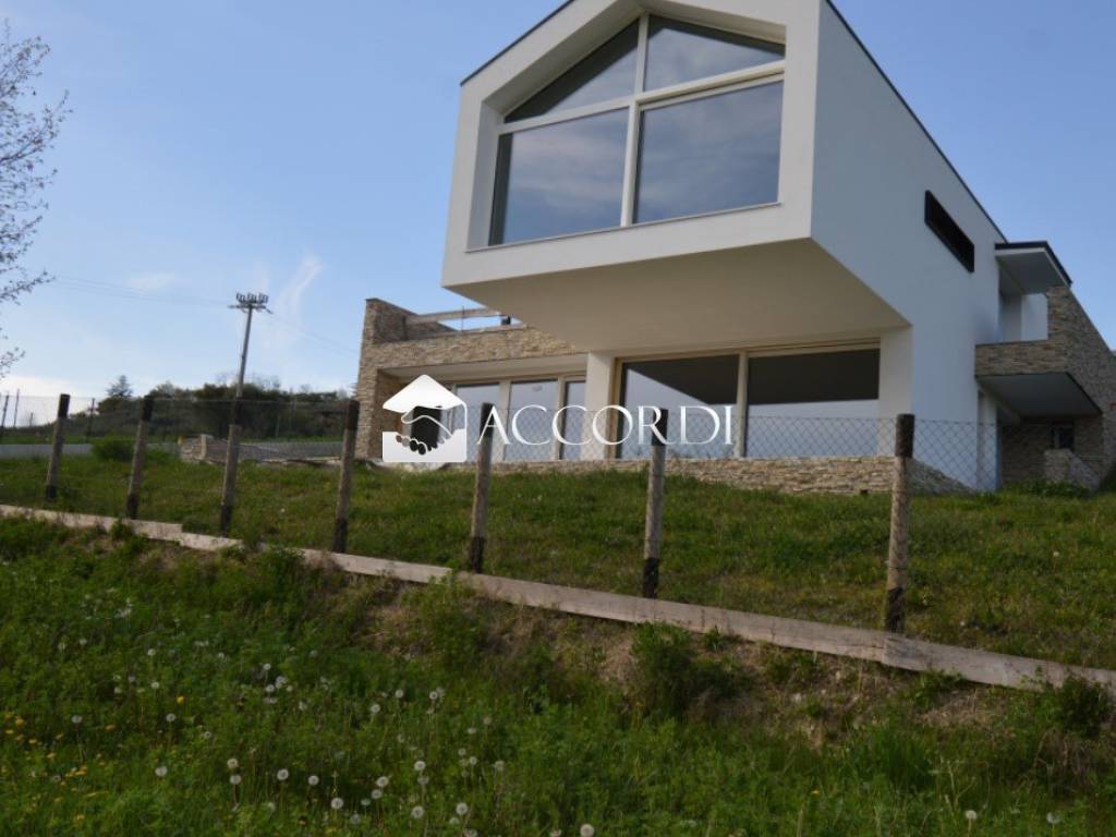 Villa a Susegana in Via Conegliano - Foto 2